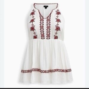 Torrid embroidered babydoll style top 00